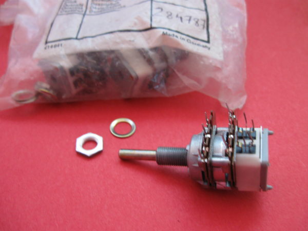 Dual turntable part potentiometer transistor KTD 1302 284787