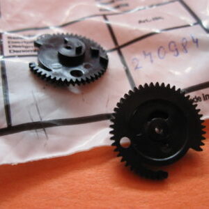 dual turntable part-rewind gear 270984