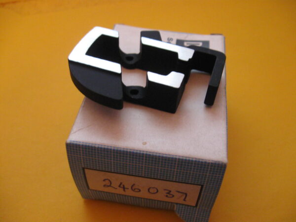 bearing frame  246037