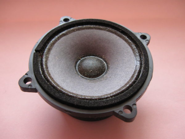 dual turntable speaker driver 213324